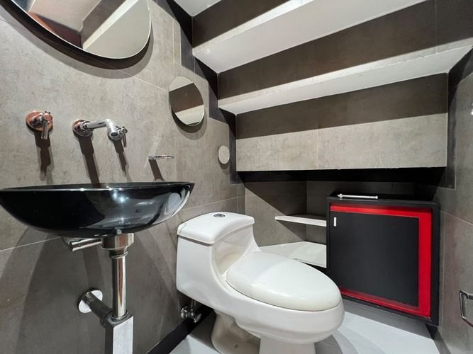 Apartamento de 4 alcobas en arriendo en Castropol, Medellín, 196 m² · foto 17 de 18
