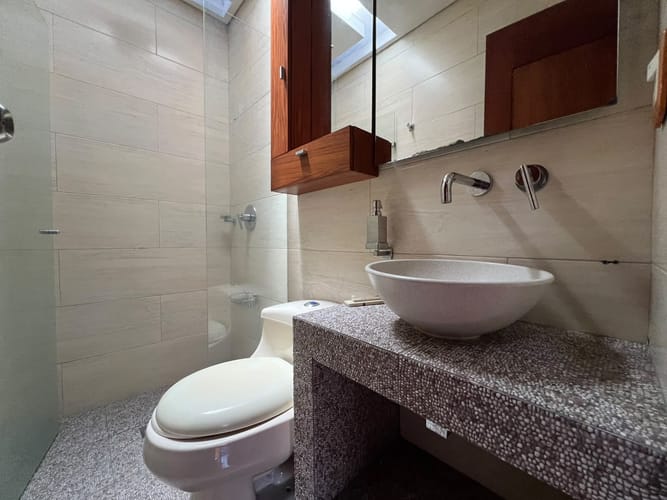 Apartamento de 4 alcobas en arriendo en Castropol, Medellín, 196 m² · foto 18 de 18