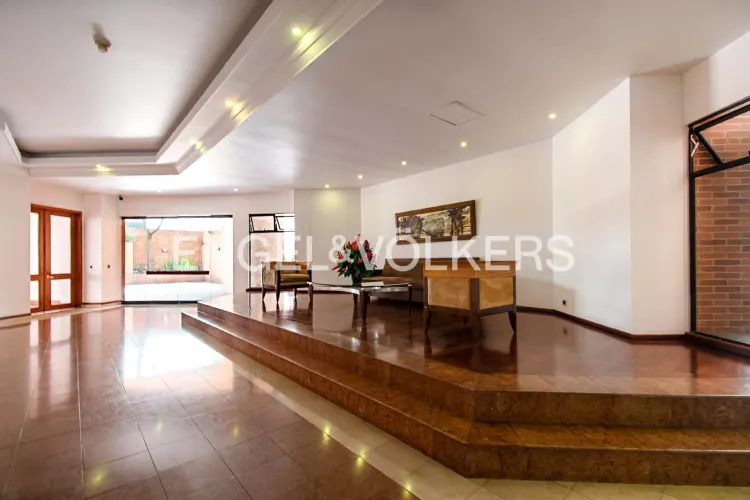 Apartamento de 3 alcobas en venta en La Cabrera, Bogotá, 354 m² · foto 17 de 19