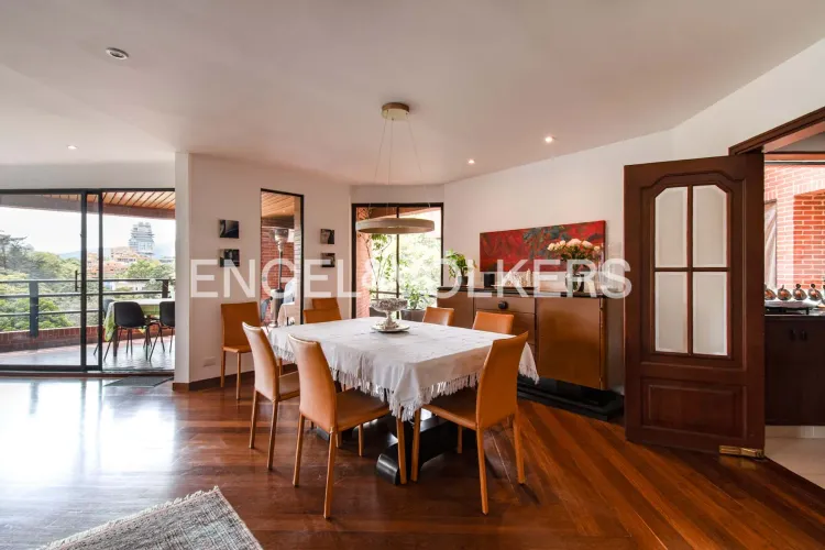 Apartamento de 3 alcobas en venta en La Cabrera, Bogotá, 354 m² · foto 3 de 19