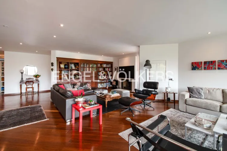 Apartamento de 3 alcobas en venta en La Cabrera, Bogotá, 354 m² · foto 2 de 19
