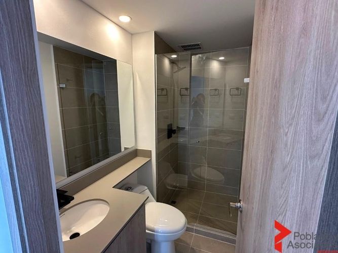 Apartamento de 2 alcobas en arriendo en El Poblado, Medellín, 615 m² · foto 12 de 17