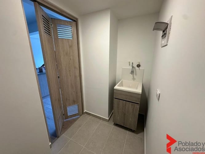 Apartamento de 2 alcobas en arriendo en El Poblado, Medellín, 615 m² · foto 15 de 17