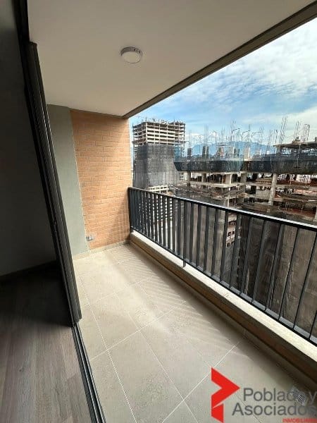 Apartamento de 2 alcobas en arriendo en El Poblado, Medellín, 615 m² · foto 16 de 17