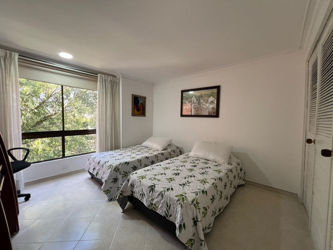 Apartamento de 3 alcobas en venta en El Poblado, Medellín, 197 m² · foto 12 de 17