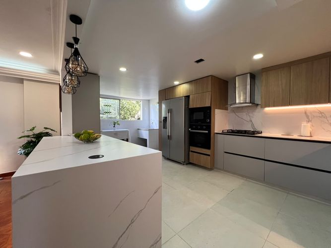 Apartamento de 3 alcobas en venta en El Poblado, Medellín, 197 m² · foto 7 de 17