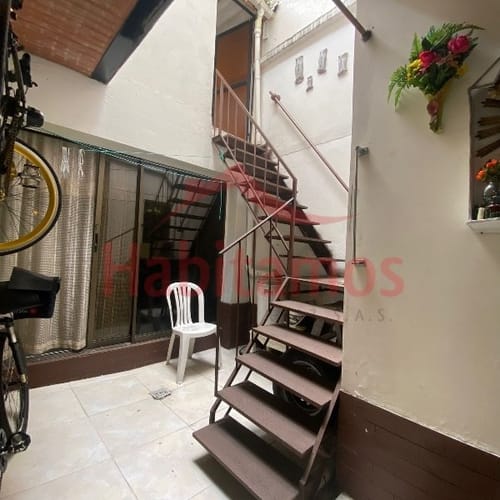 Casa de 10 alcobas en venta en Simon Bolivar, Medellín, 226 m² · foto 12 de 24