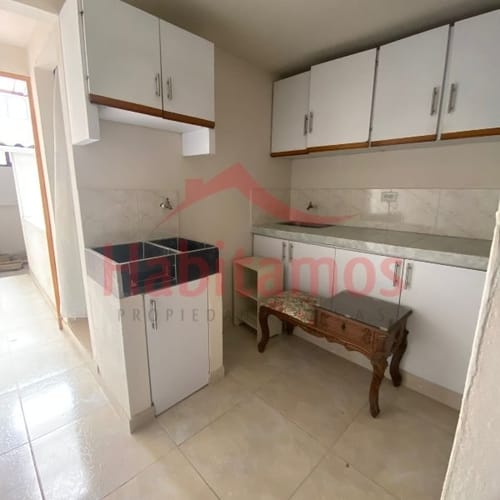 Casa de 10 alcobas en venta en Simon Bolivar, Medellín, 226 m² · foto 13 de 24