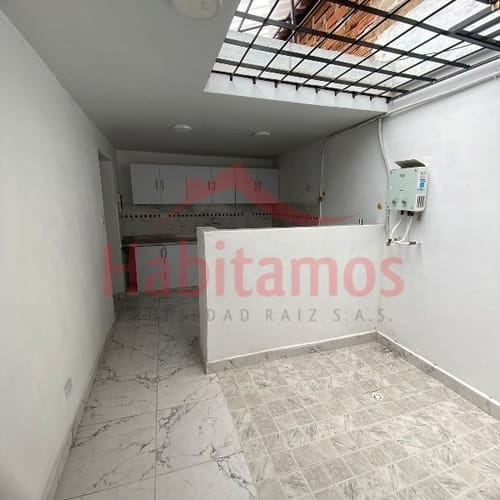 Casa de 10 alcobas en venta en Simon Bolivar, Medellín, 226 m² · foto 19 de 24