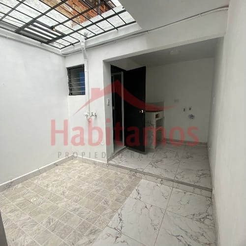 Casa de 10 alcobas en venta en Simon Bolivar, Medellín, 226 m² · foto 20 de 24
