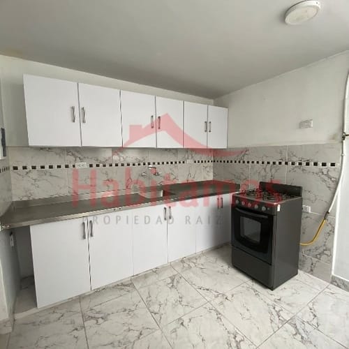 Casa de 10 alcobas en venta en Simon Bolivar, Medellín, 226 m² · foto 22 de 24