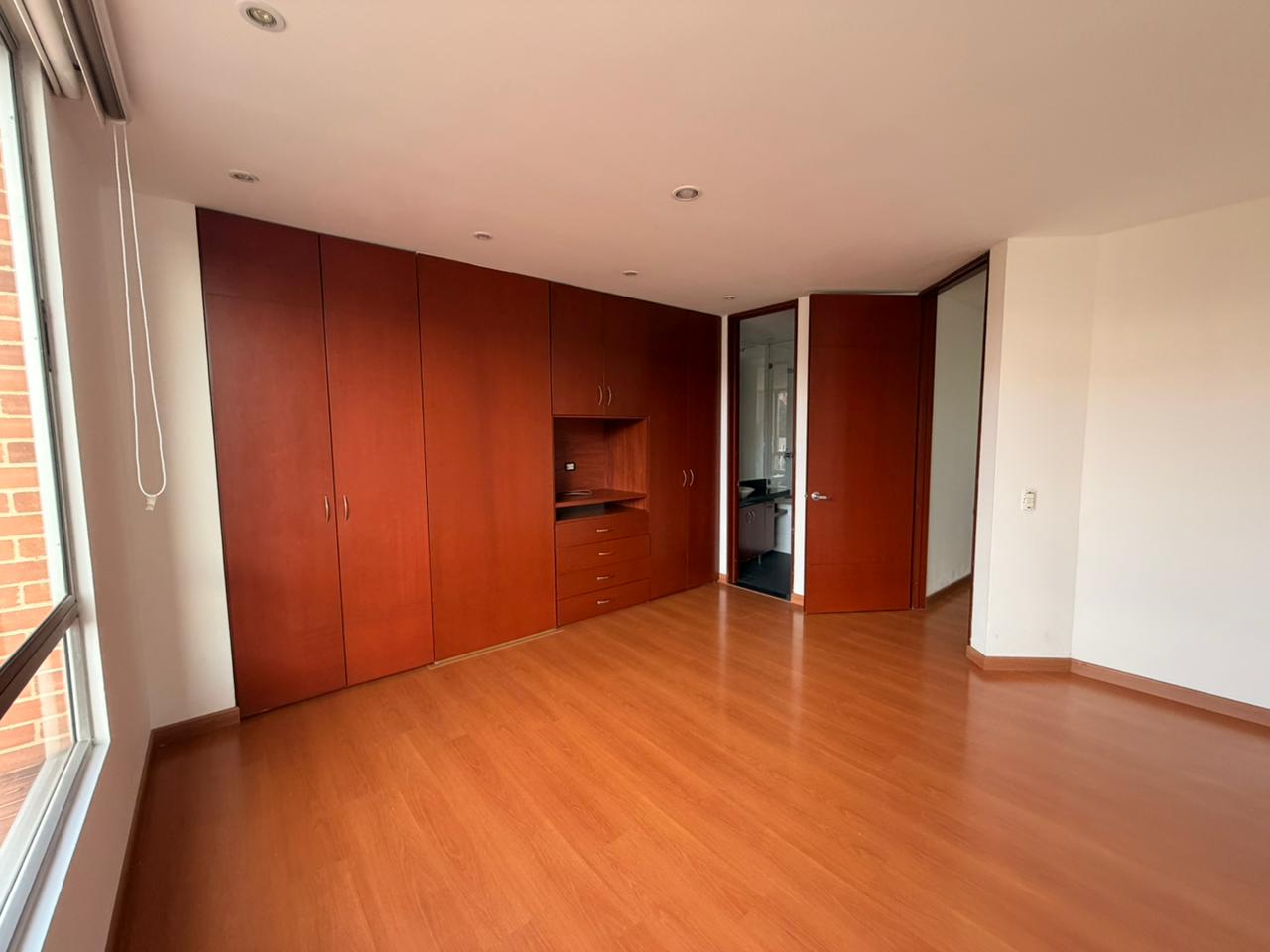 Apartamento en Arriendo en Santa Barbara, Bogotá
