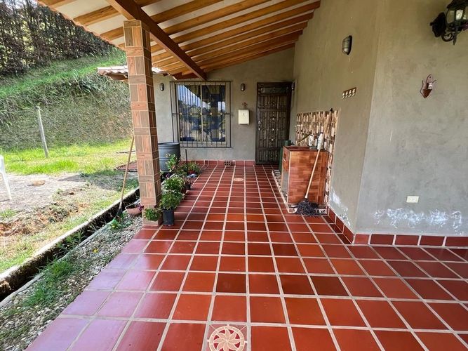 Casa de 4 alcobas en venta en Los Pinos, Rionegro · foto 4 de 17