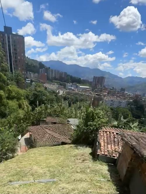 Casa en venta en El Salado, Envigado · foto 2 de 7