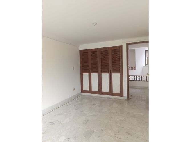 Casa de 4 alcobas en venta en El Ingenio, Cali, 300 m² · foto 5 de 20