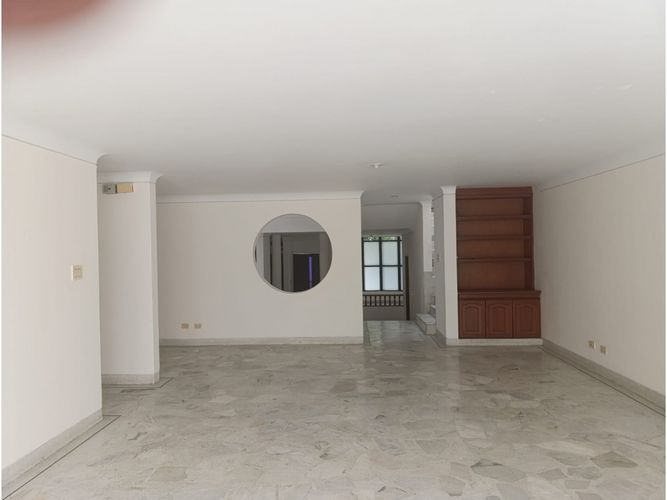Casa de 4 alcobas en venta en El Ingenio, Cali, 300 m² · foto 8 de 20