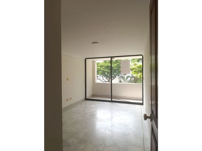 Casa de 4 alcobas en venta en El Ingenio, Cali, 300 m² · foto 15 de 20