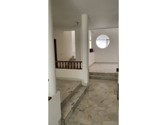 Casa de 4 alcobas en venta en El Ingenio, Cali, 300 m² · foto 19 de 20
