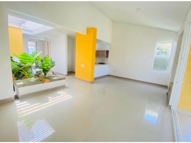 Casa de 3 alcobas en venta en El Castillo, Jamundí, 170 m² · foto 2 de 10