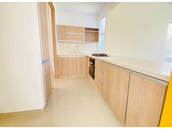 Casa de 3 alcobas en venta en El Castillo, Jamundí, 170 m² · foto 4 de 10