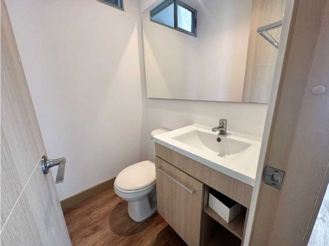Apartamento de 3 alcobas en arriendo en El Castillo, Medellín, 100 m² · foto 17 de 17