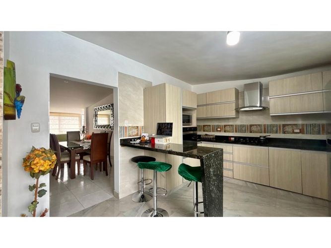 Apartamento de 3 alcobas en venta en Sotomayor, Bucaramanga, 130 m² · foto 7 de 21