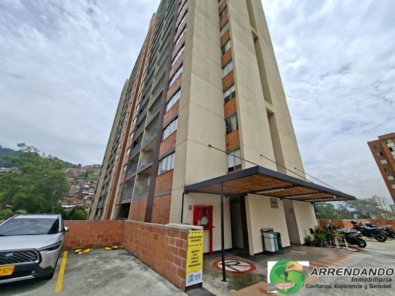 Apartamento en venta en Fatima, Itagüí · foto 3 de 18