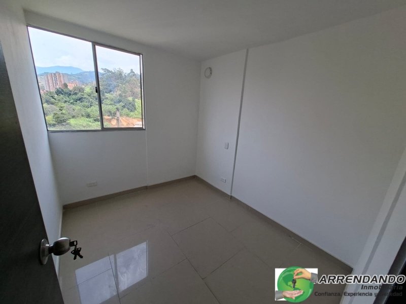 Apartamento en venta en Fatima, Itagüí · foto 10 de 18