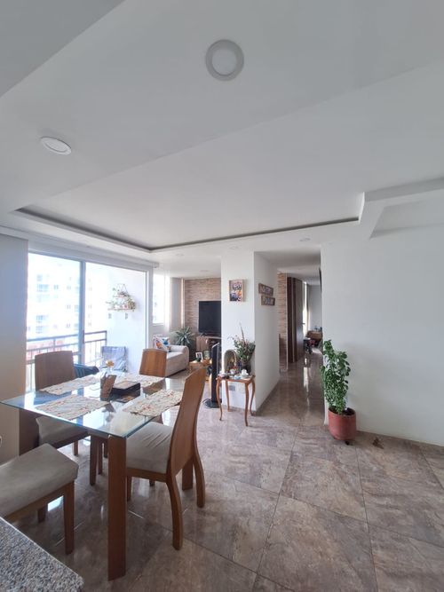 Apartamento de 2 alcobas en venta en Arroyohondo, Yumbo, 51 m² · foto 5 de 17