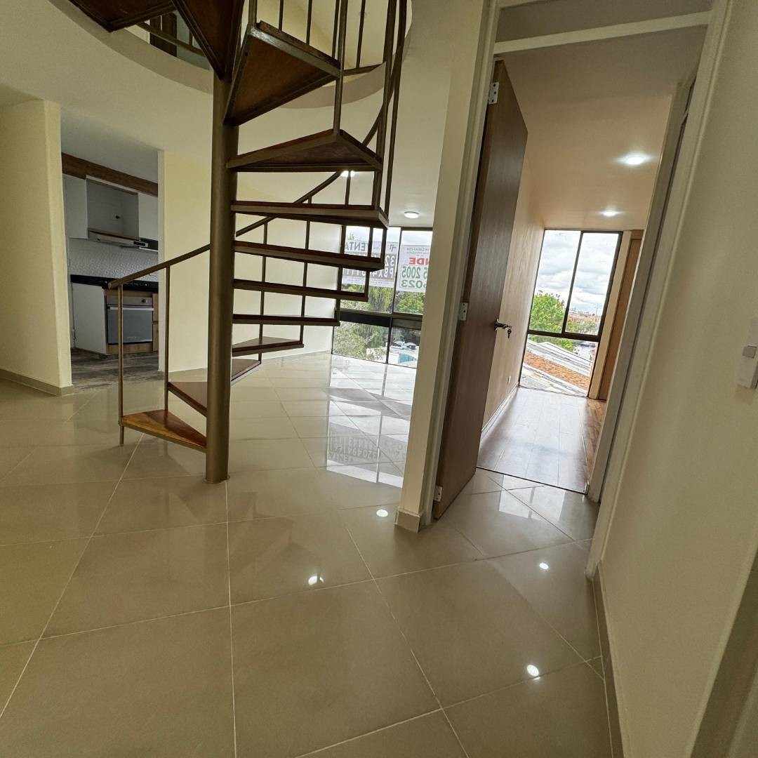 Apartamento en venta en Santa Maria Del Lago, Bogotá · foto 5 de 24