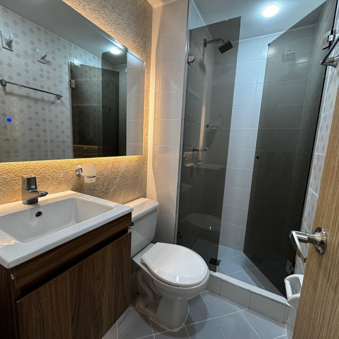 Apartamento en venta en Santa Maria Del Lago, Bogotá · foto 8 de 24