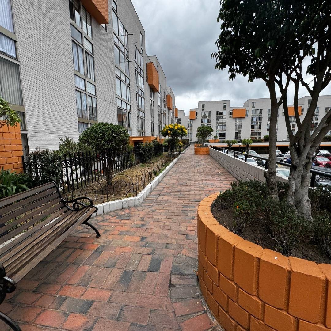 Apartamento en venta en Santa Maria Del Lago, Bogotá · foto 19 de 24