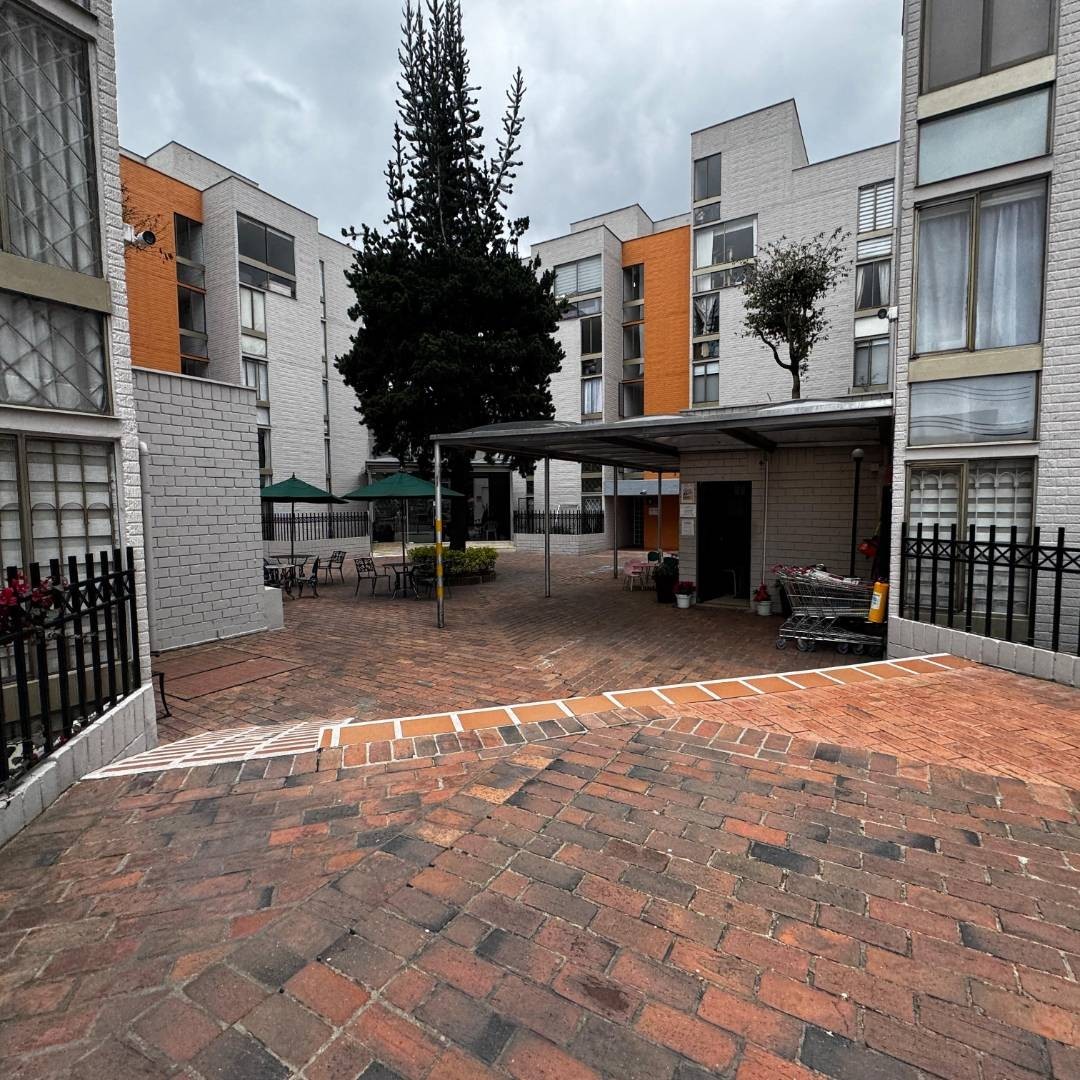 Apartamento en venta en Santa Maria Del Lago, Bogotá · foto 22 de 24