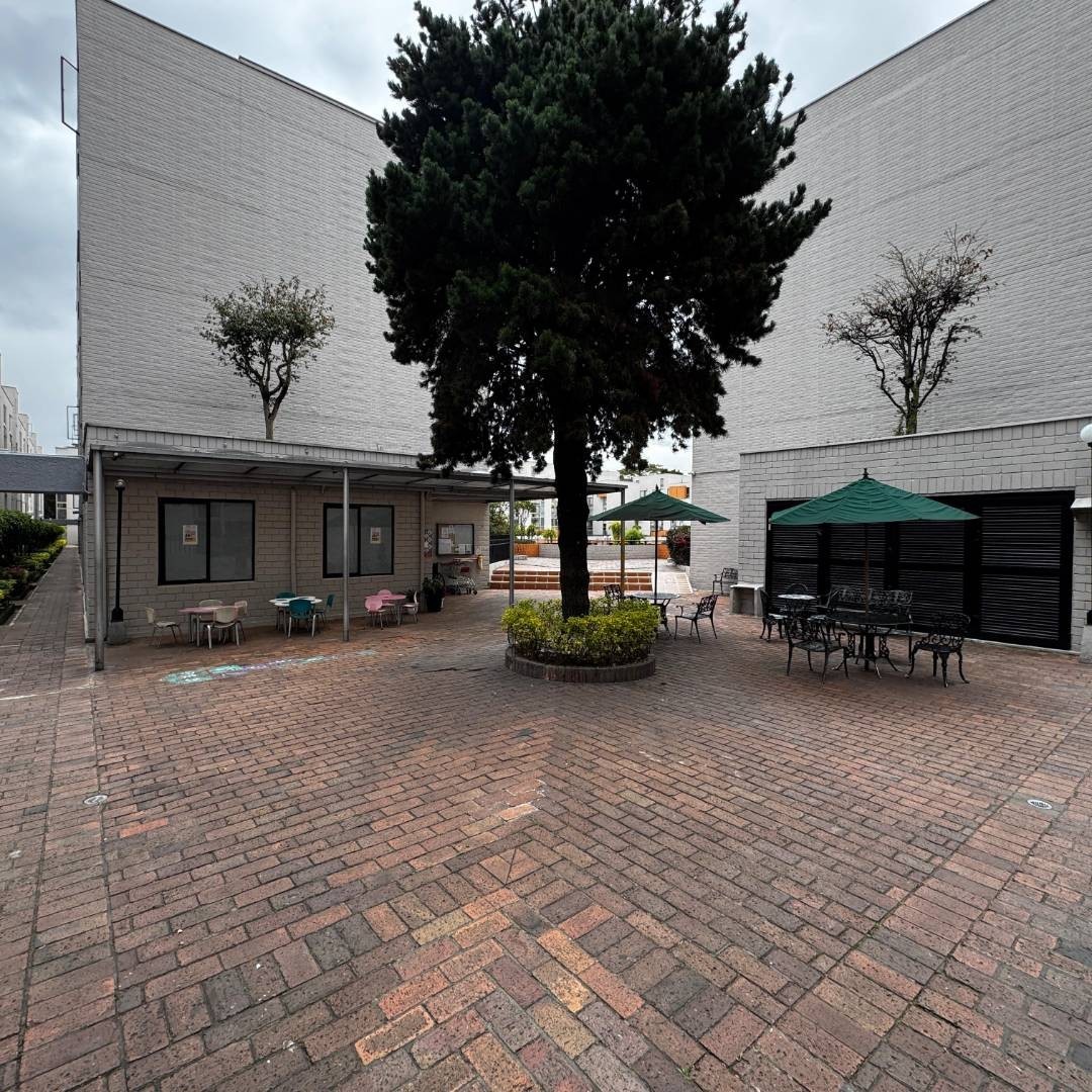 Apartamento en venta en Santa Maria Del Lago, Bogotá · foto 23 de 24