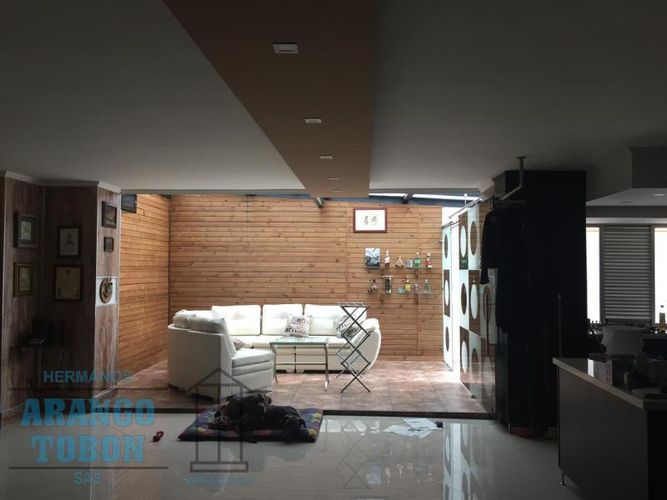 Apartamento de 3 alcobas en venta en Santa Maria De Los Angeles, Medellín, 310 m² · foto 2 de 17