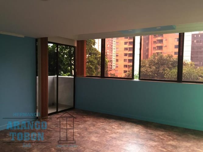 Apartamento de 3 alcobas en venta en Santa Maria De Los Angeles, Medellín, 310 m² · foto 10 de 17