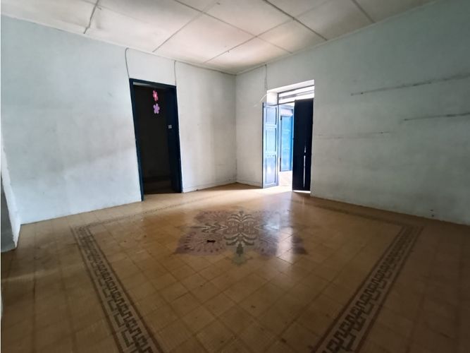 Casa de 5 alcobas en venta en Robledo, Medellín, 372 m² · foto 4 de 24