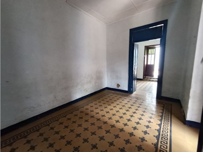 Casa de 5 alcobas en venta en Robledo, Medellín, 372 m² · foto 7 de 24