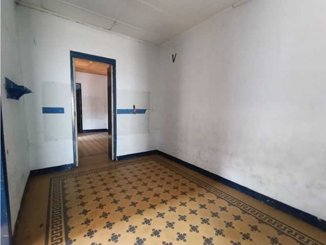 Casa de 5 alcobas en venta en Robledo, Medellín, 372 m² · foto 8 de 24