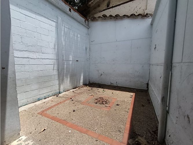 Casa de 5 alcobas en venta en Robledo, Medellín, 372 m² · foto 19 de 24