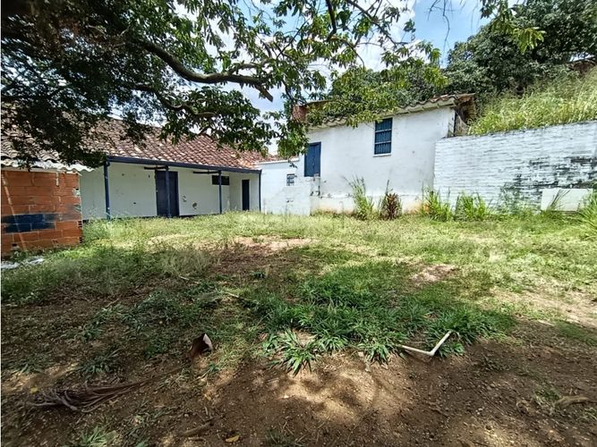 Casa de 5 alcobas en venta en Robledo, Medellín, 372 m² · foto 24 de 24
