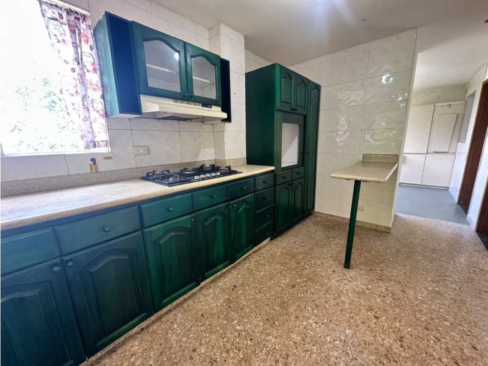 Casa en arriendo en El Poblado, Medellín · foto 6 de 24