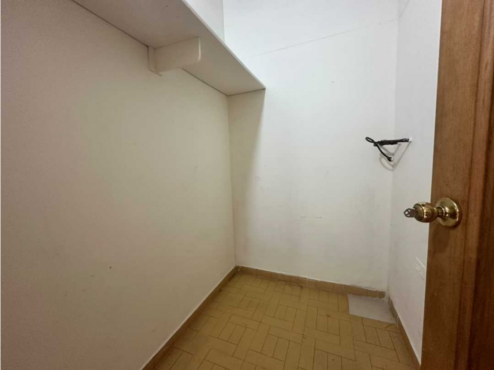 Casa en arriendo en El Poblado, Medellín · foto 9 de 24