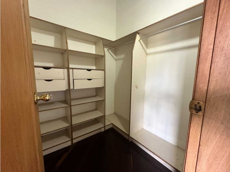 Casa en arriendo en El Poblado, Medellín · foto 17 de 24