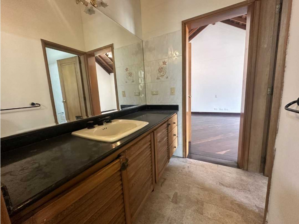 Casa en arriendo en El Poblado, Medellín · foto 21 de 24