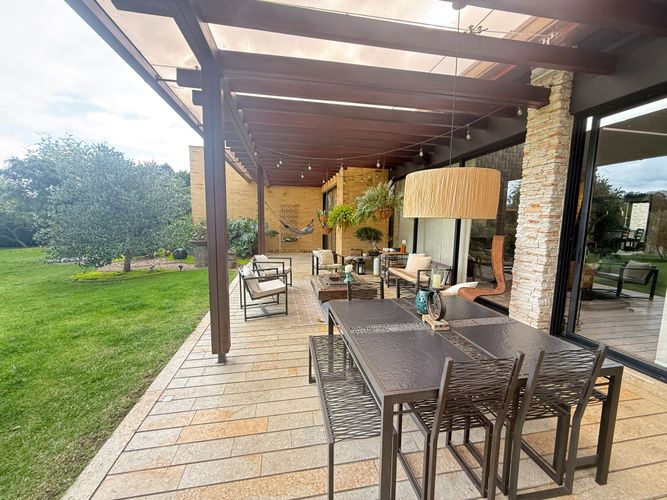 Casa de 3 alcobas en venta en Hatogrande, Sopó, 263 m² · foto 4 de 19