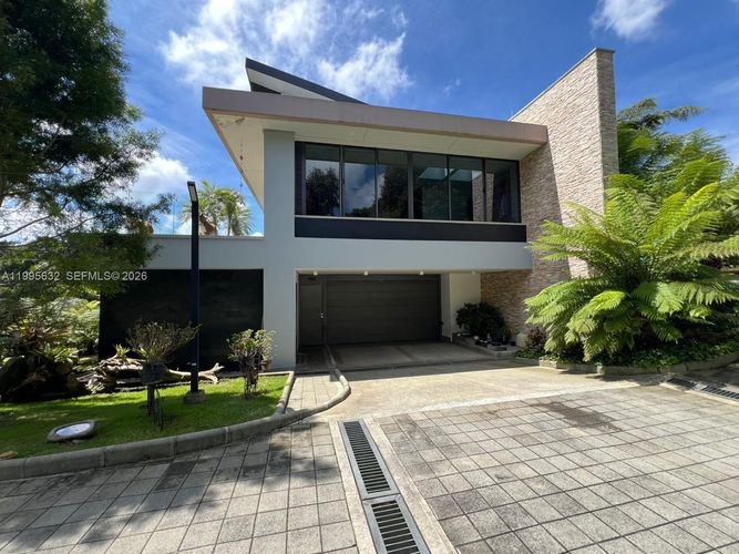 Casa de 5 alcobas en venta en Las Palmas, Envigado, 1032 m² · foto 2 de 20