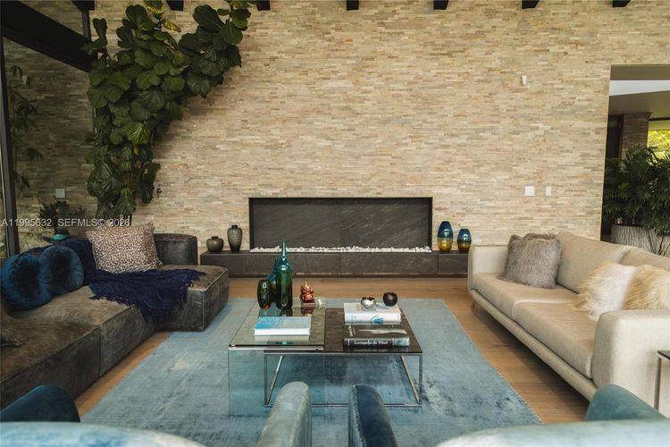 Casa de 5 alcobas en venta en Las Palmas, Envigado, 1032 m² · foto 5 de 20