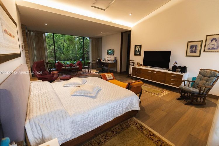 Casa de 5 alcobas en venta en Las Palmas, Envigado, 1032 m² · foto 9 de 20
