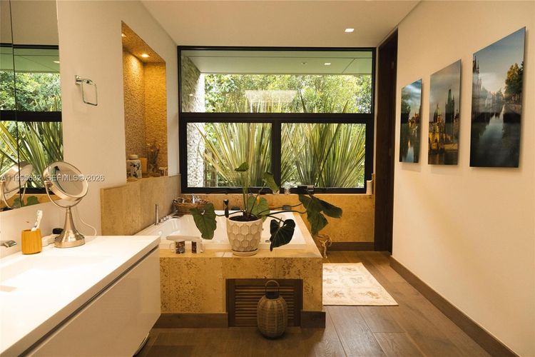 Casa de 5 alcobas en venta en Las Palmas, Envigado, 1032 m² · foto 10 de 20